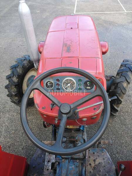 Universal 445 DT   53ks