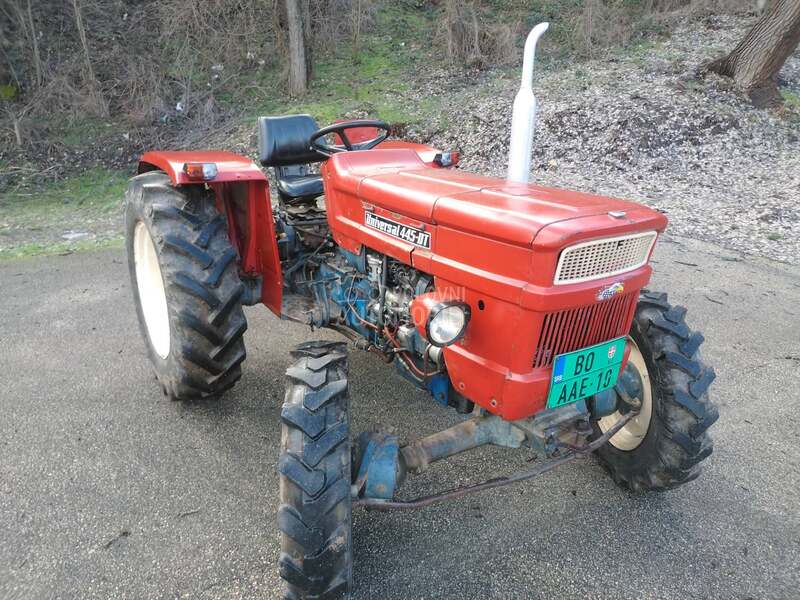 Universal 445 DT   53ks