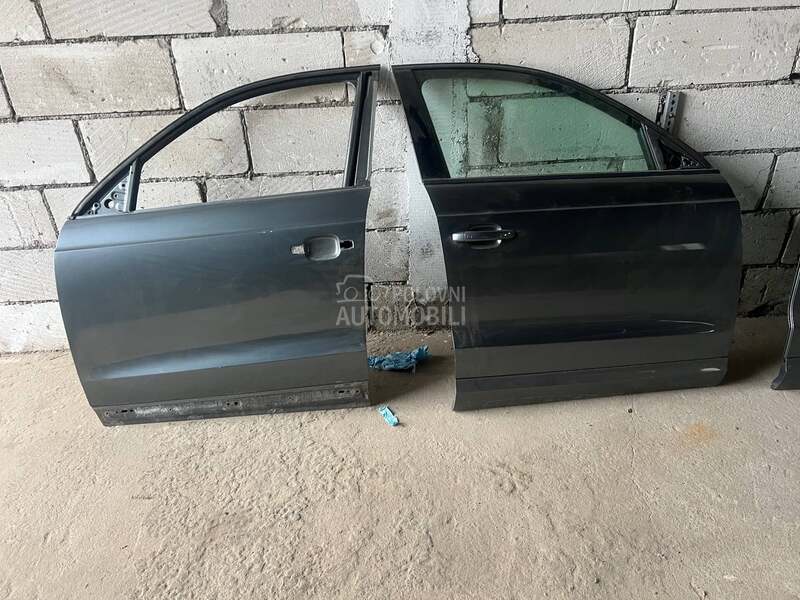 Audi Q3 -  kompletan auto u delovima