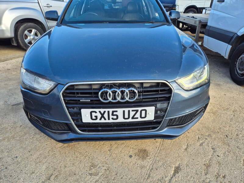 Audi Q3 -  kompletan auto u delovima