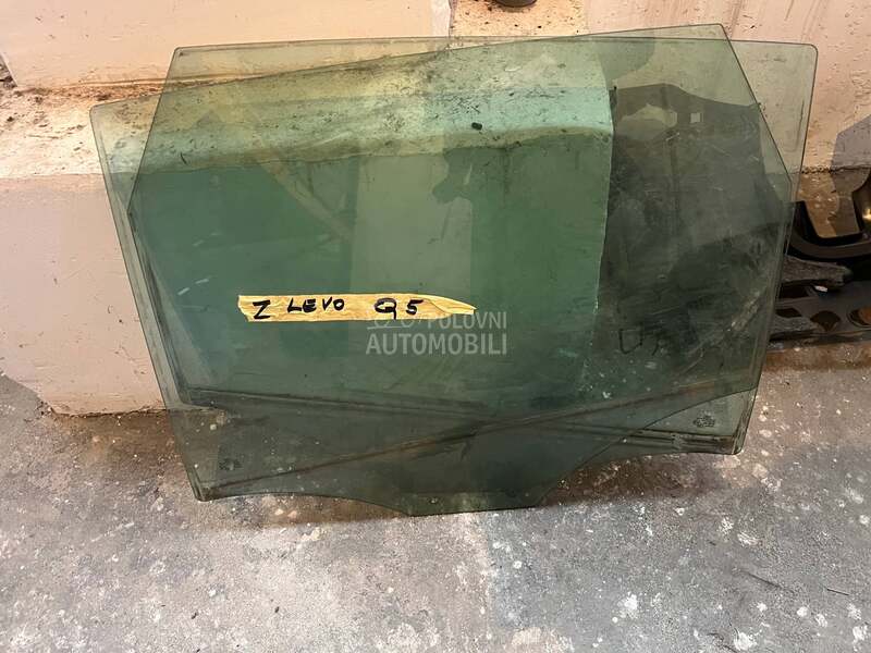 Audi Q3 -  kompletan auto u delovima