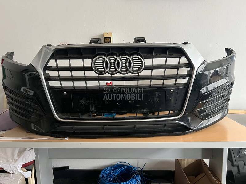 Audi Q3 -  kompletan auto u delovima