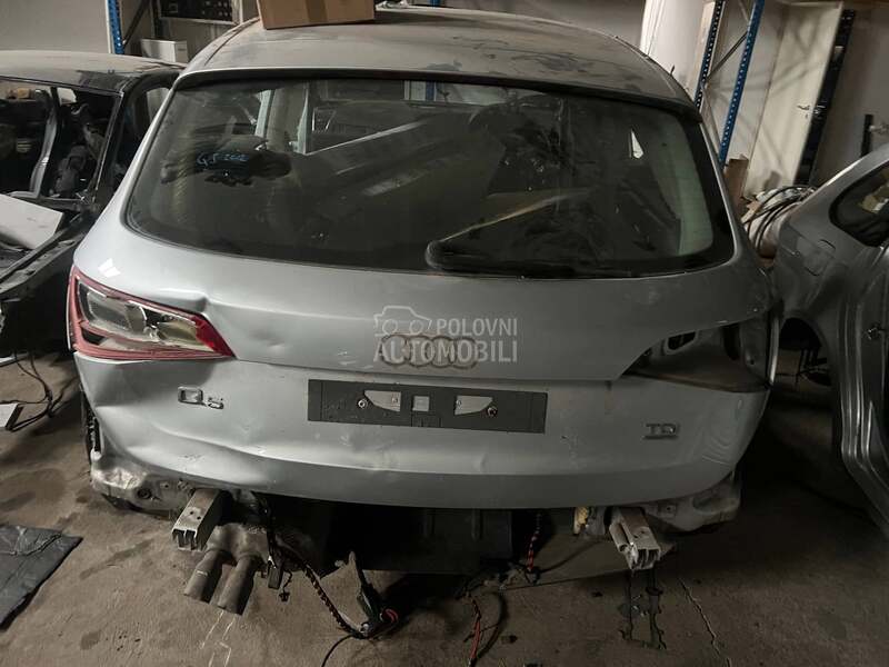 Audi Q3 -  kompletan auto u delovima