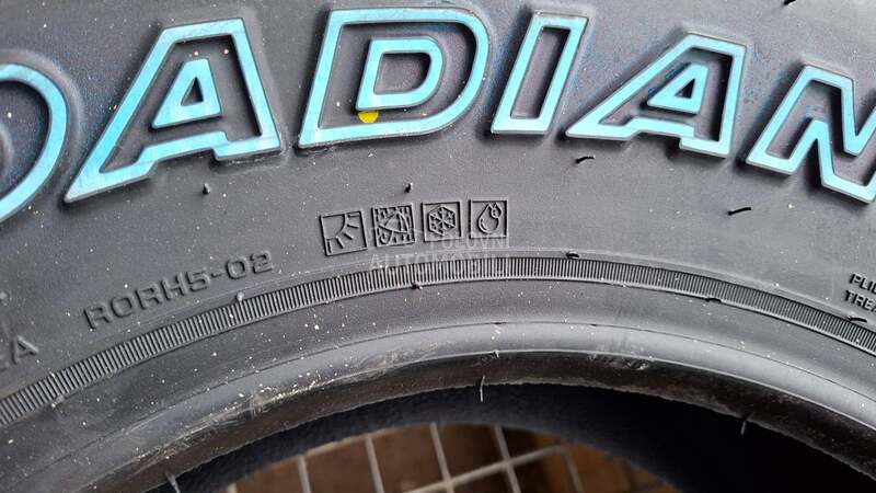 Nexen 235/70 R15 Sve sezone