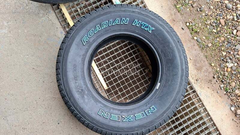 Nexen 235/70 R15 Sve sezone