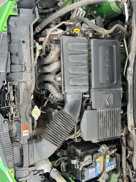 Mazda 2 1.3i CE PLUS