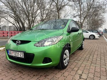 Mazda 2 1.3i CE PLUS