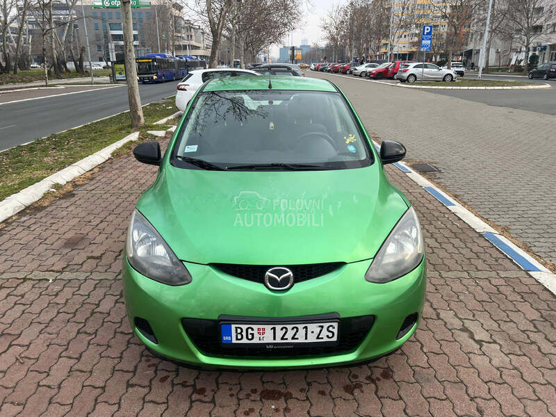 Mazda 2 1.3i CE PLUS