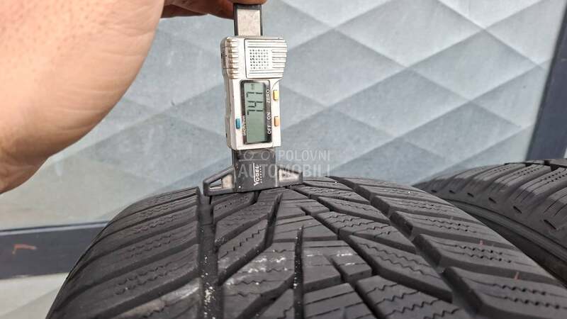 Hankook 225/50 R18 Zimska