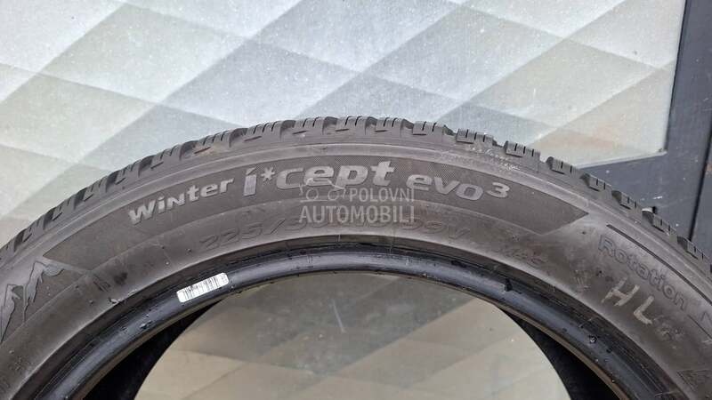 Hankook 225/50 R18 Zimska