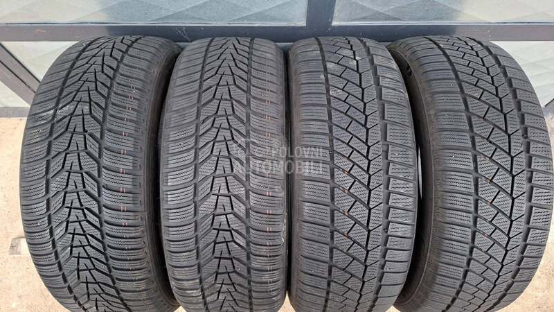 Hankook 225/50 R18 Zimska