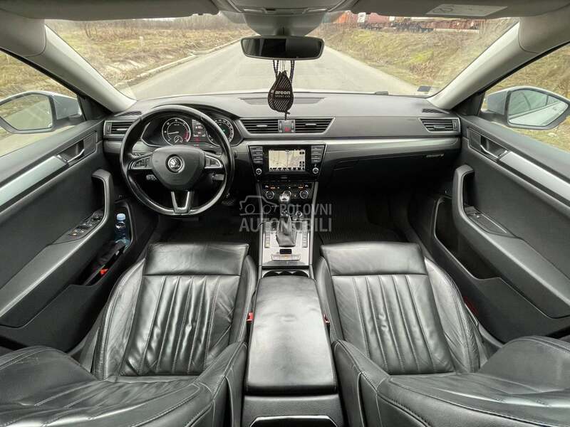 Škoda Superb 