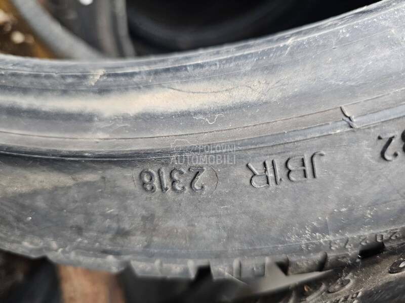 Dunlop 255/35 R19 Zimska