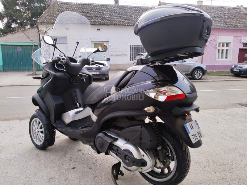 Piaggio MP3_400LT