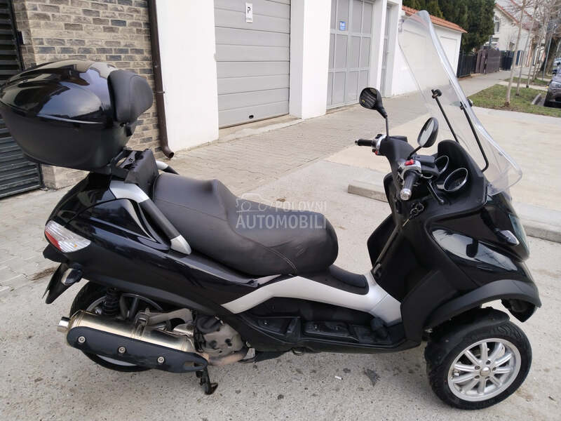 Piaggio MP3_400LT
