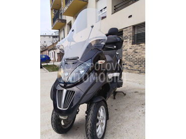 Piaggio MP3_400LT