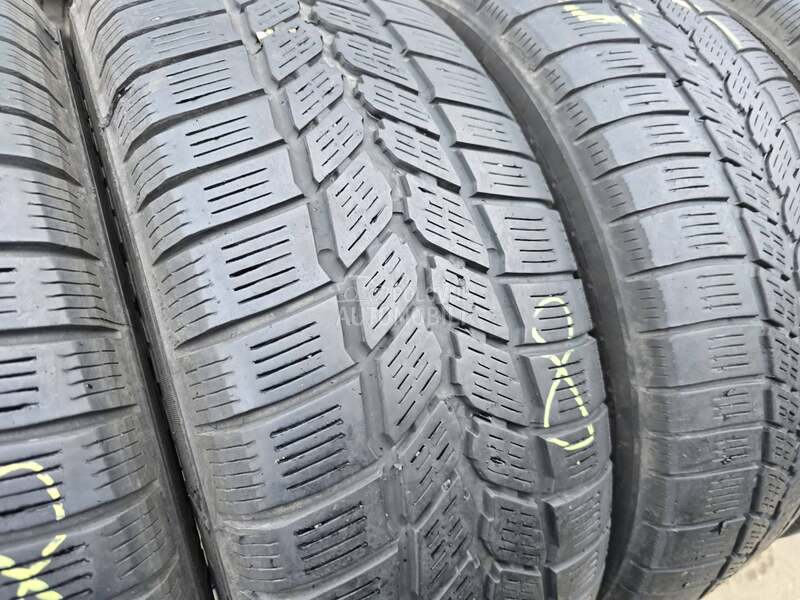 Michelin 215/65 R15 Zimska