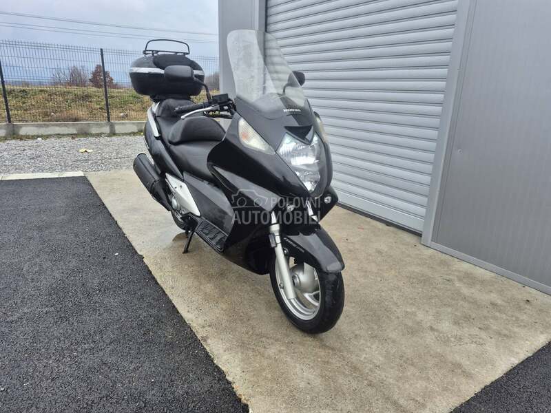 Honda Silver wing 600