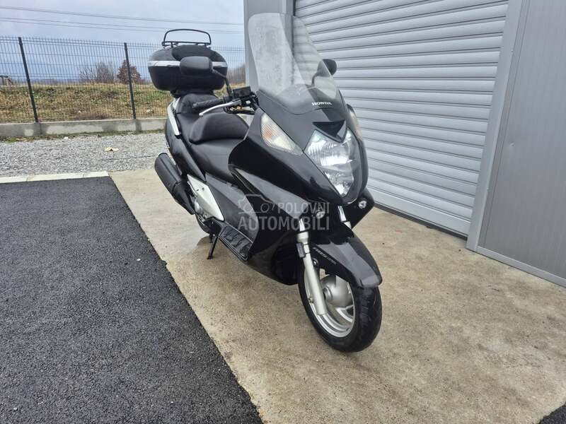 Honda Silver wing 600