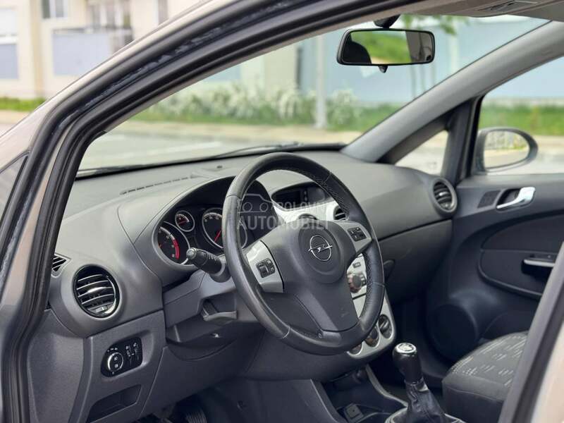 Opel Corsa D 