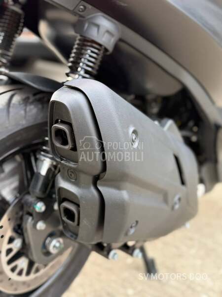 Piaggio Beverly 400HPE DEEP BLACK