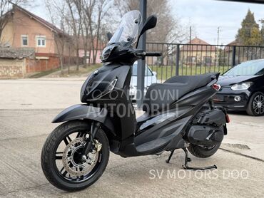 Piaggio Beverly 400HPE DEEP BLACK