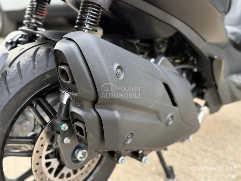 Piaggio Beverly 400HPE DEEP BLACK