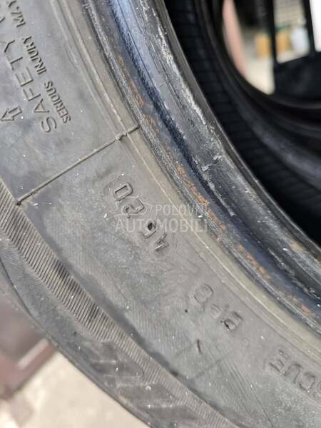 Bridgestone 215/65 R16 Zimska