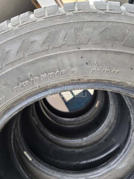 Bridgestone 215/65 R16 Zimska