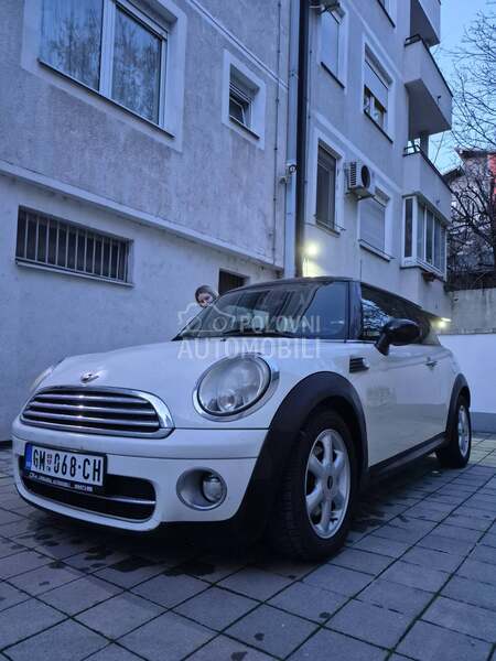 MINI Cooper 