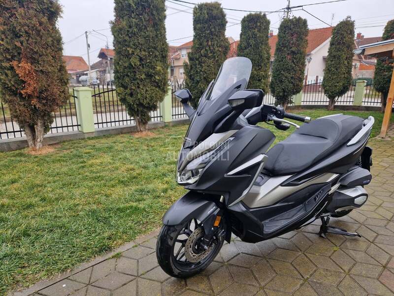 Honda Forza 350