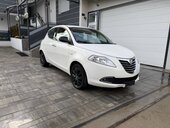 Lancia Ypsilon iz CH t o p