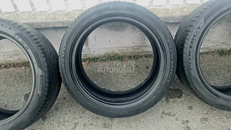 Pirelli 215/45 R17 Letnja