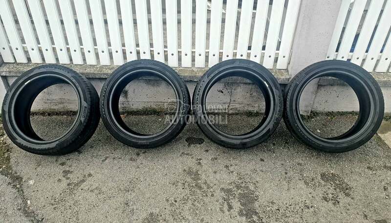 Pirelli 215/45 R17 Letnja