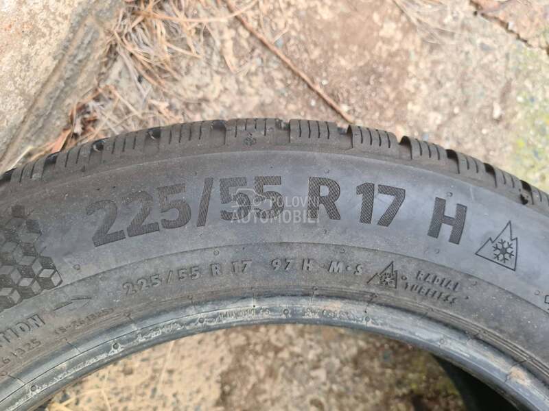 Continental 225/55 R17 Zimska