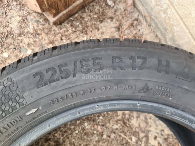 Continental 225/55 R17 Zimska