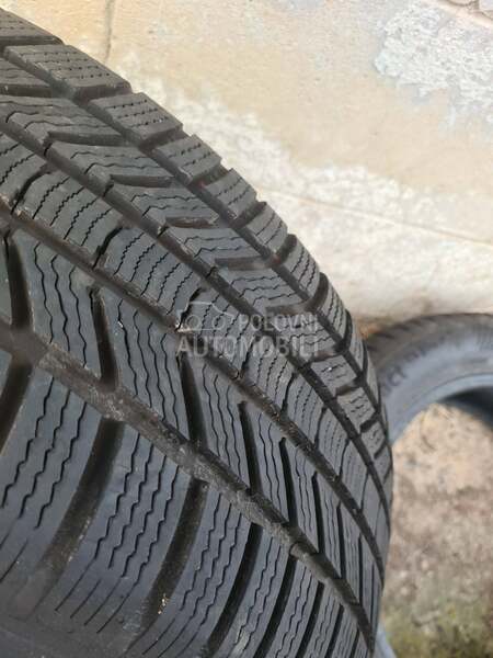 Continental 225/55 R17 Zimska