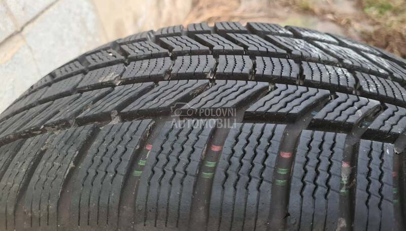 Continental 225/55 R17 Zimska