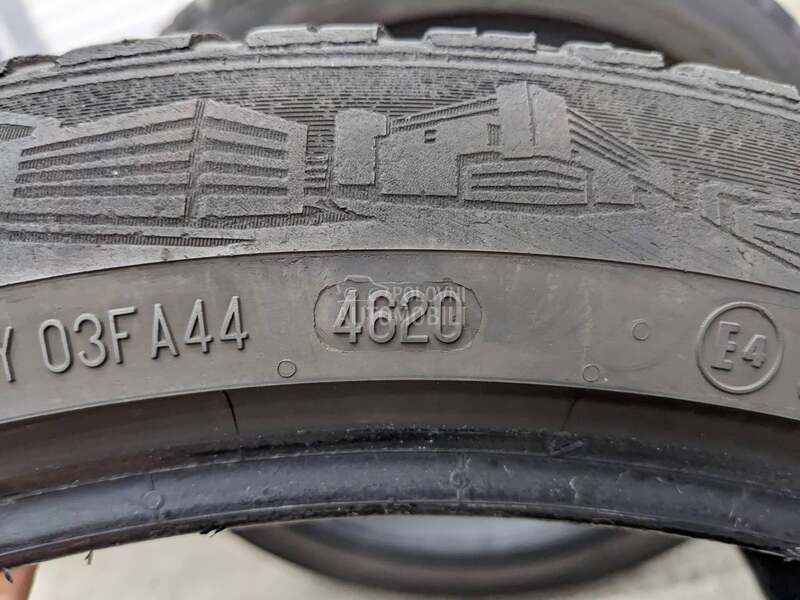 Continental 255/40 R19 Sve sezone