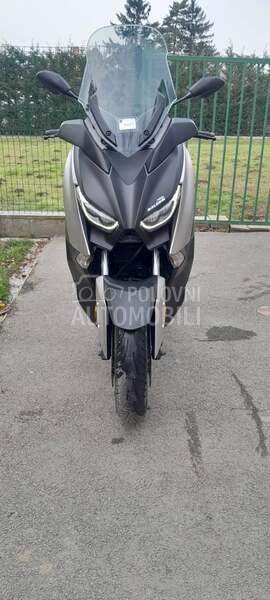 Yamaha Xmax 400