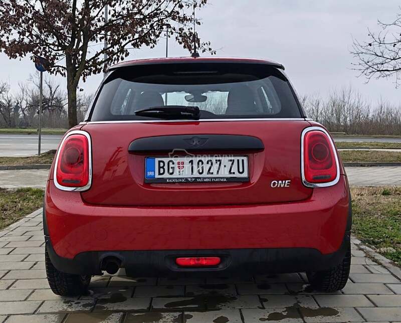 MINI One 