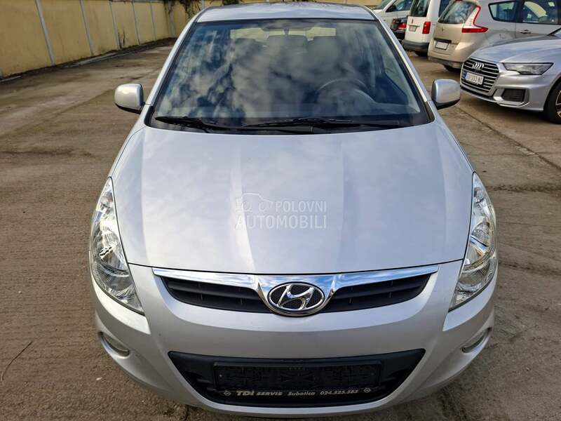 Hyundai i20 PROČITATI TEXT