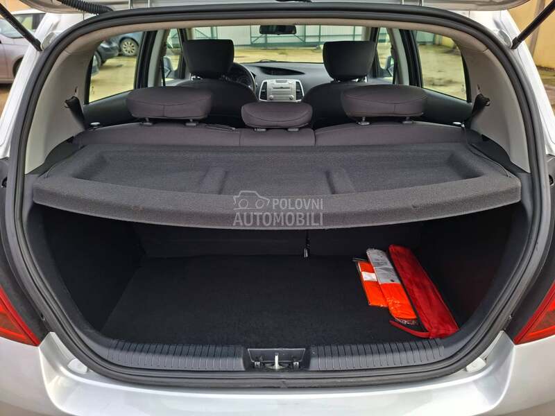 Hyundai i20 PROČITATI TEXT