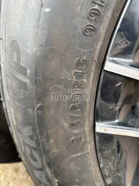 Minerva 215/60 R16 Zimska