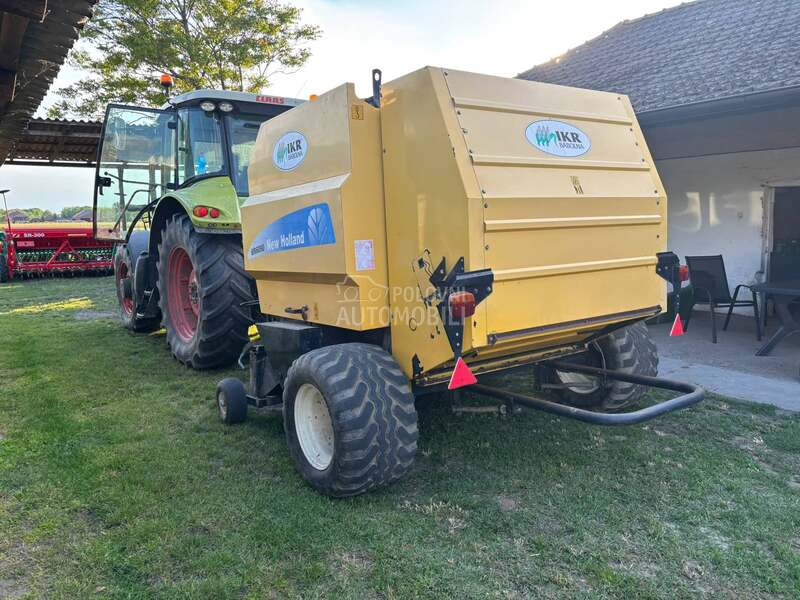 New Holland BR 6090