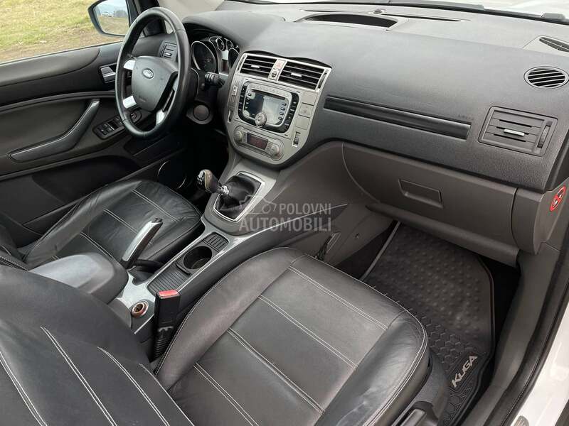 Ford Kuga 4x4 Titanium