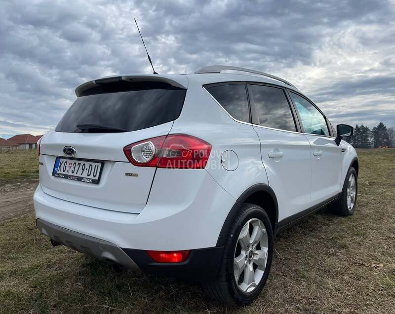 Ford Kuga 4x4 Titanium