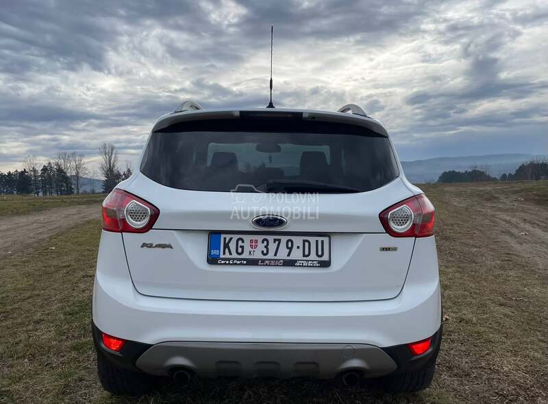 Ford Kuga 4x4 Titanium