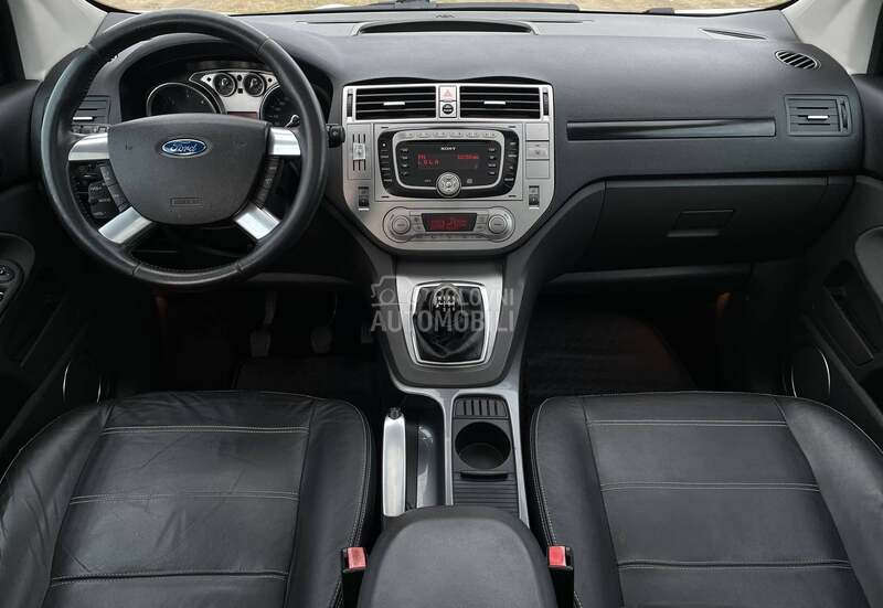Ford Kuga 4x4 Titanium