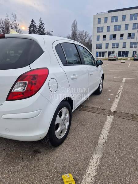 Opel Corsa D 